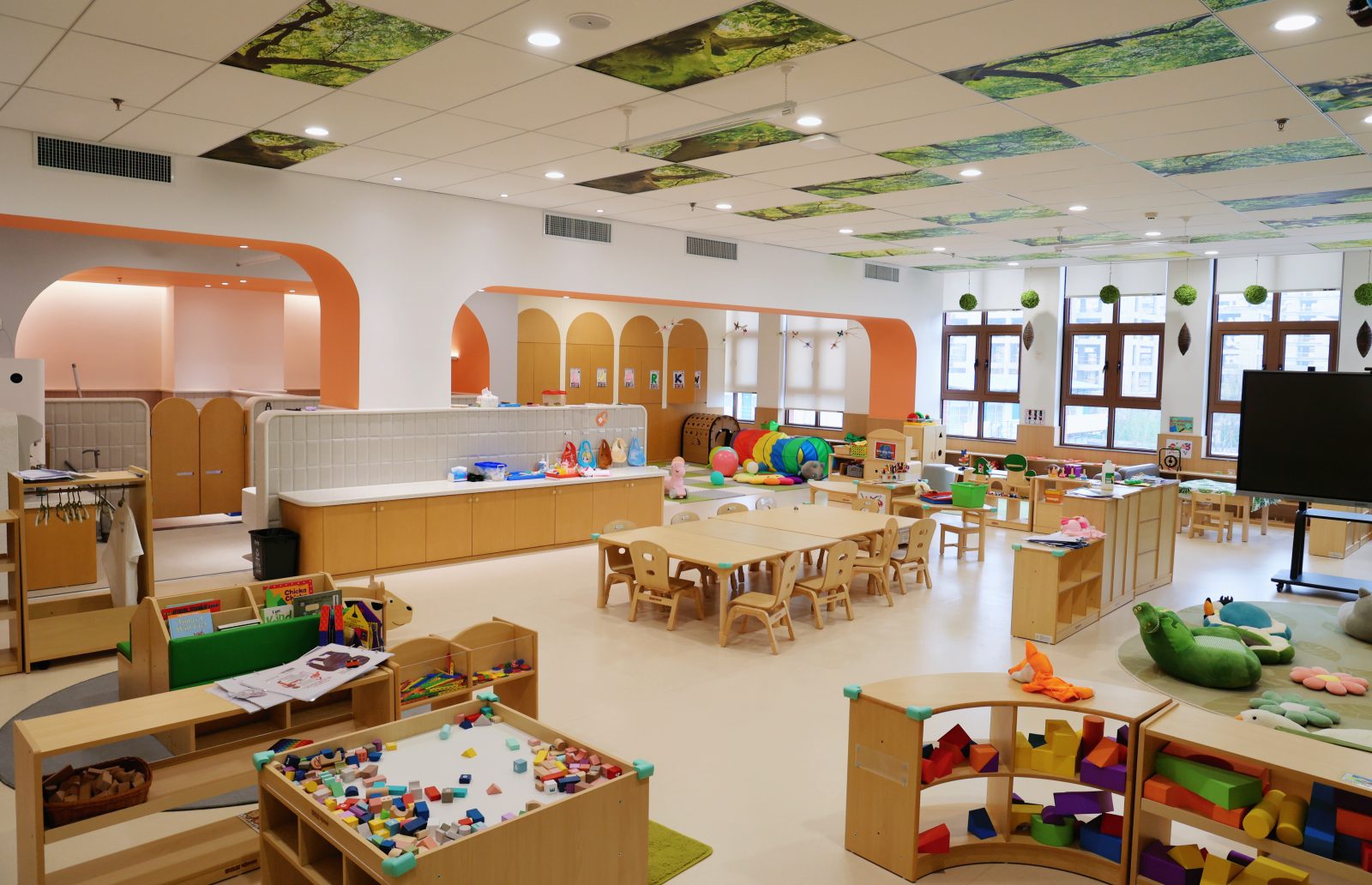 {"data":{"pictureId":"db3f3312816f420b8abb80abe1fb7bef","appversion":"5.3.0","stickerId":"","filterId":"6997981787771113998","infoStickerId":"","activityName":"","os":"android","product":"retouch"},"source_type":"douyin_beauty_me"}